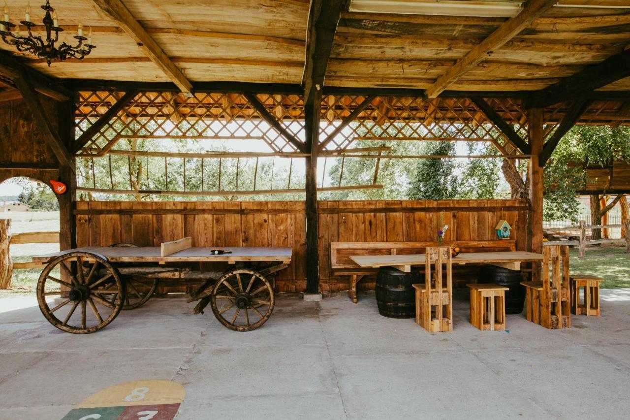 Treehouse Drevesna Hiska Strkovo Gnezdo Ranc Jures Hotel Ljutomer Kültér fotó